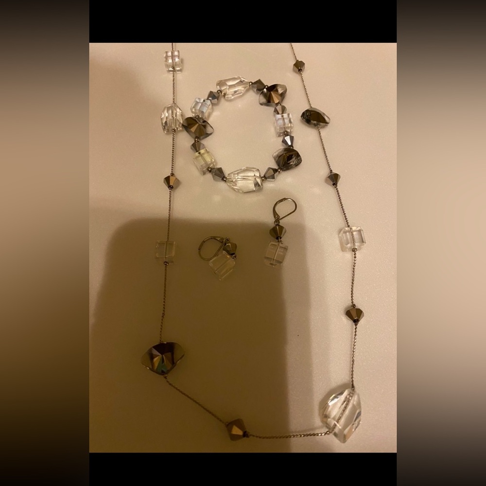 Chic Silver and Black Pendant Set
